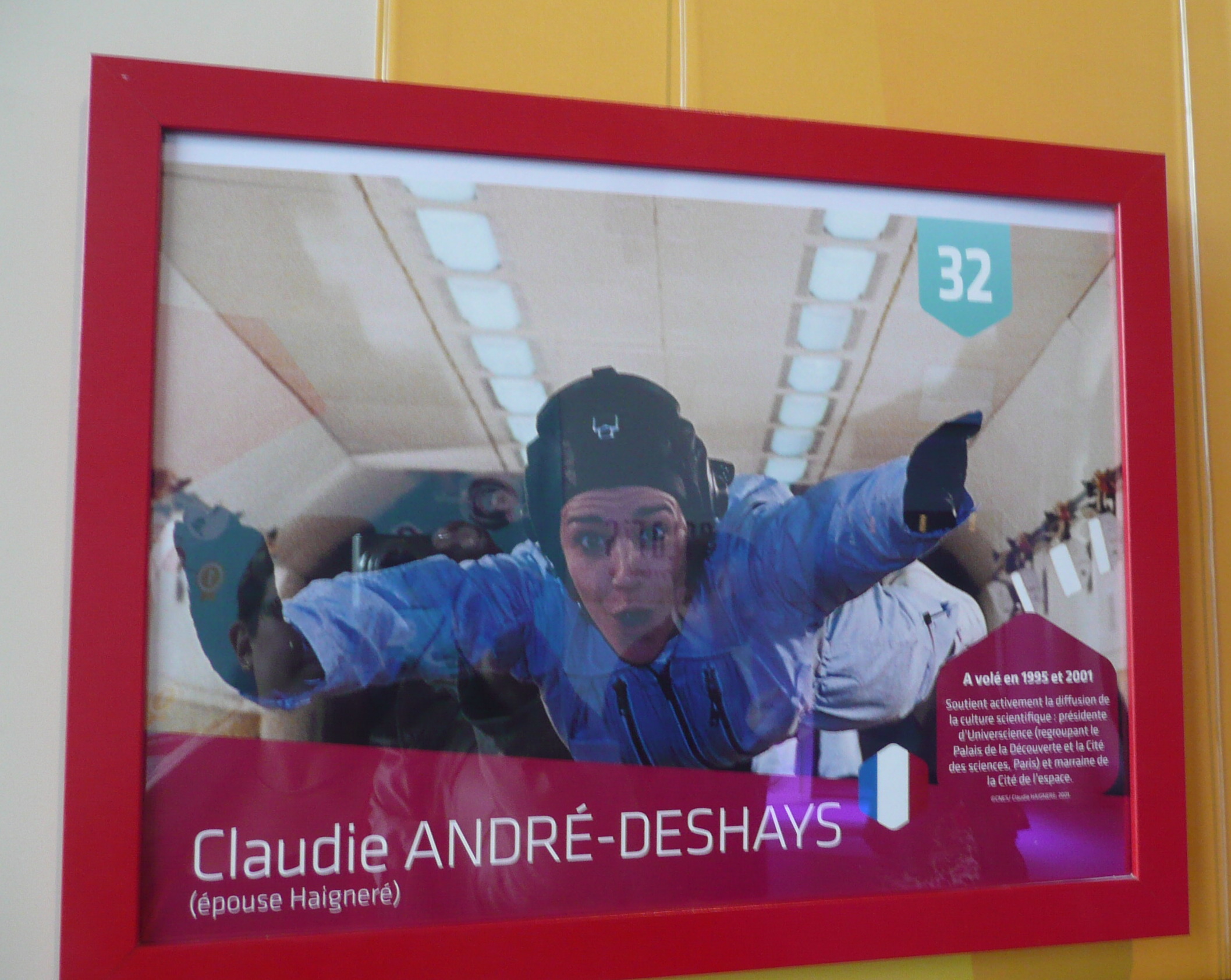 Photo de l'exposition "50 ans de femmes dans l'Espace" à la Cité de l'Espace