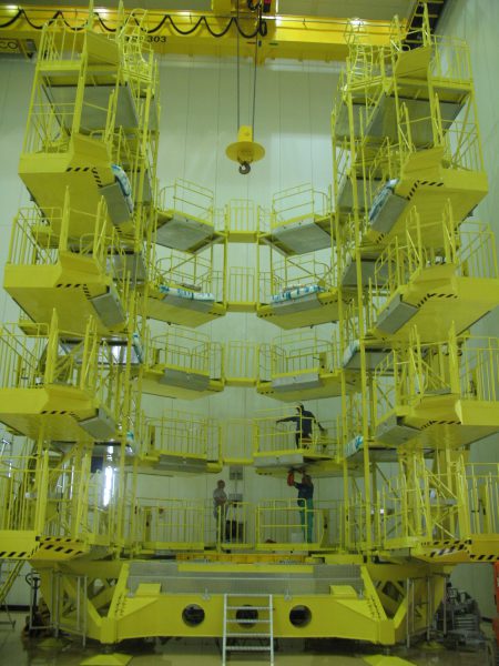 l'échafaudage KMTO à partir duquel nous aurons accès au satellite une fois installé sur le Fregat