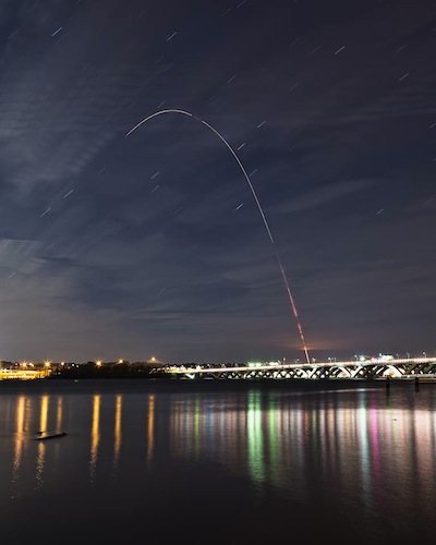 Au delà du fleuve Potomac, à Alexandria en Virginie, le lancement du 20 novembre 2013 (source Peter Ozdzynski)