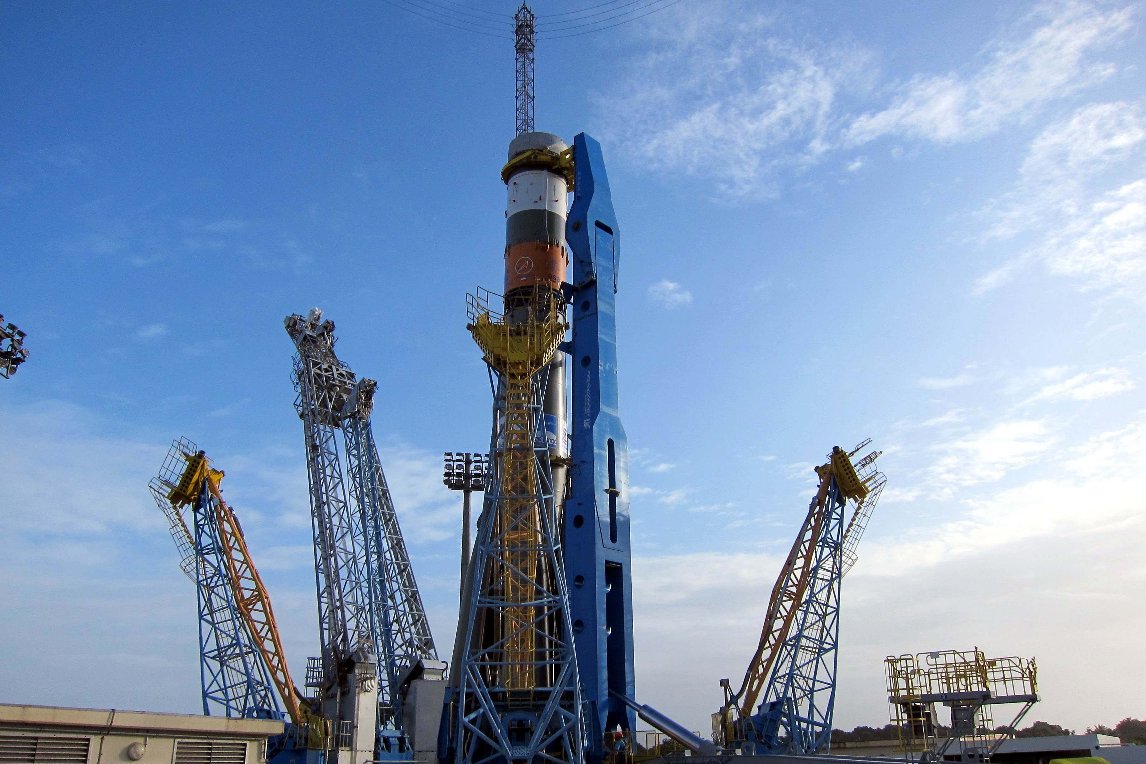 2013_12_14_Soyouz rolling and erection 091