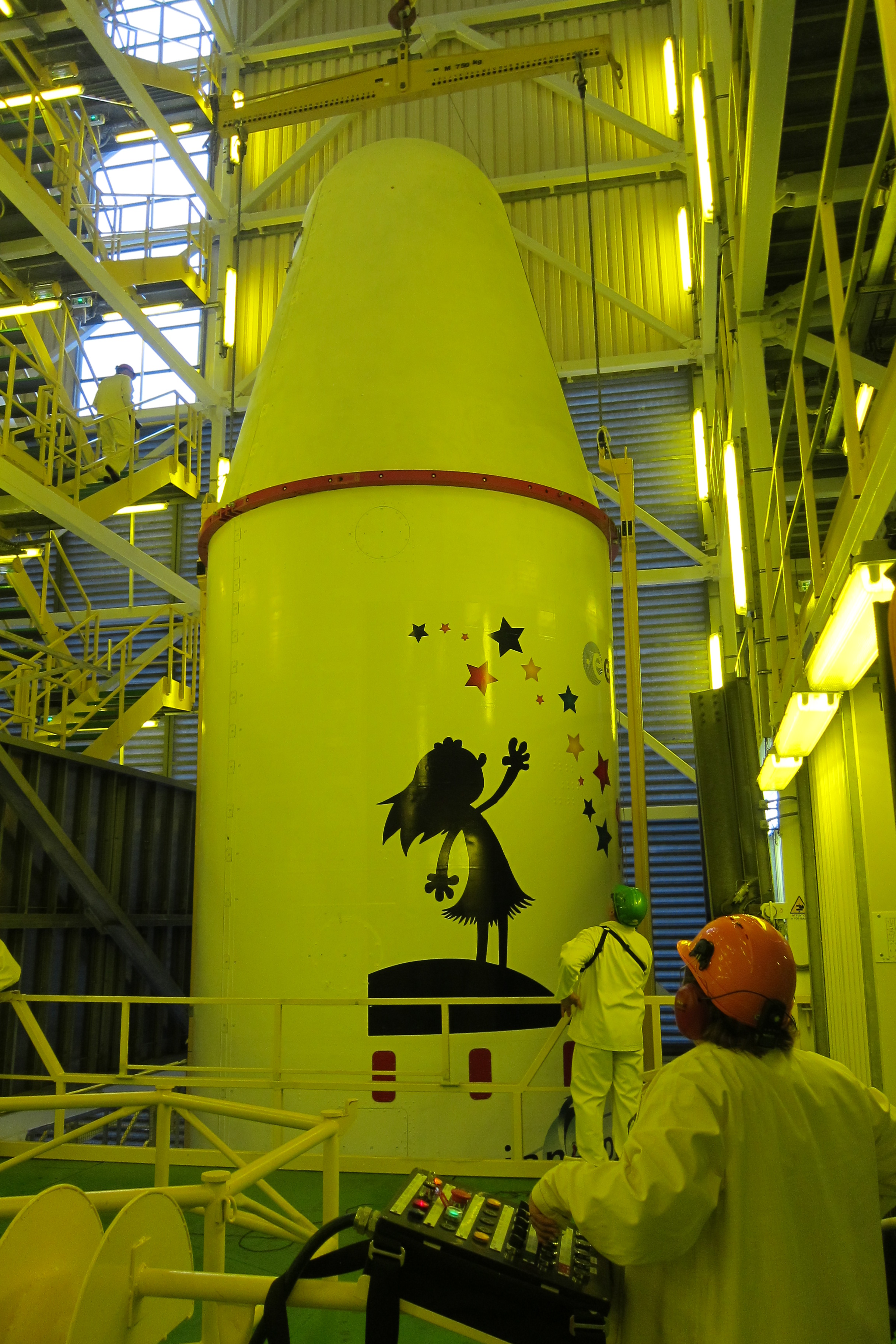 Hissage vu de 'étage 8 dans le portique