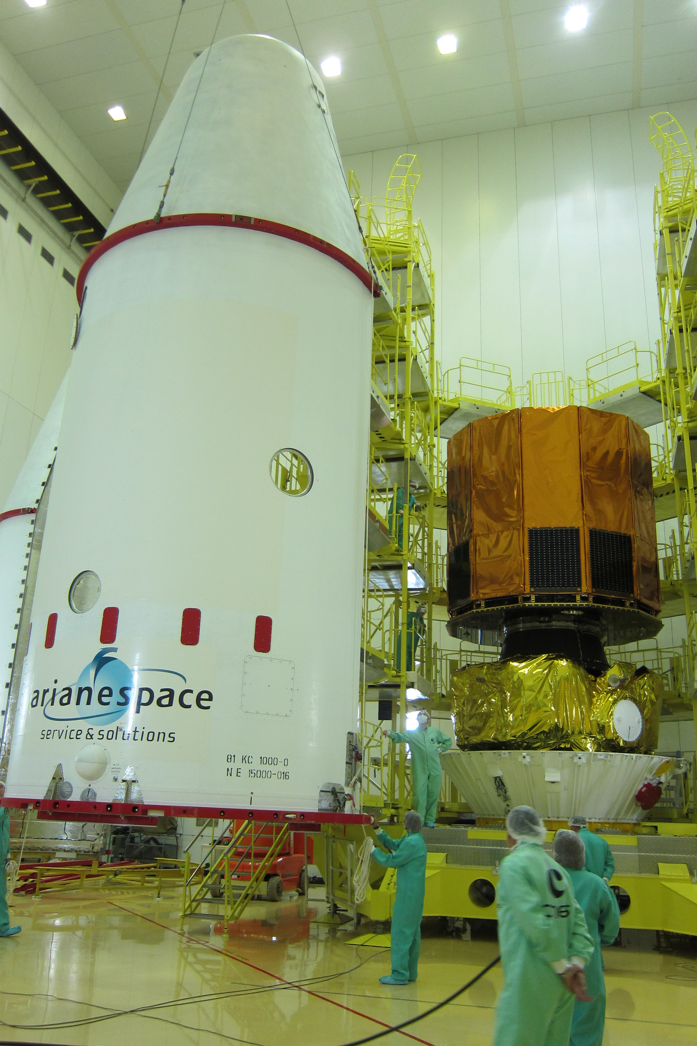 Levage de la première demie-coiffe 