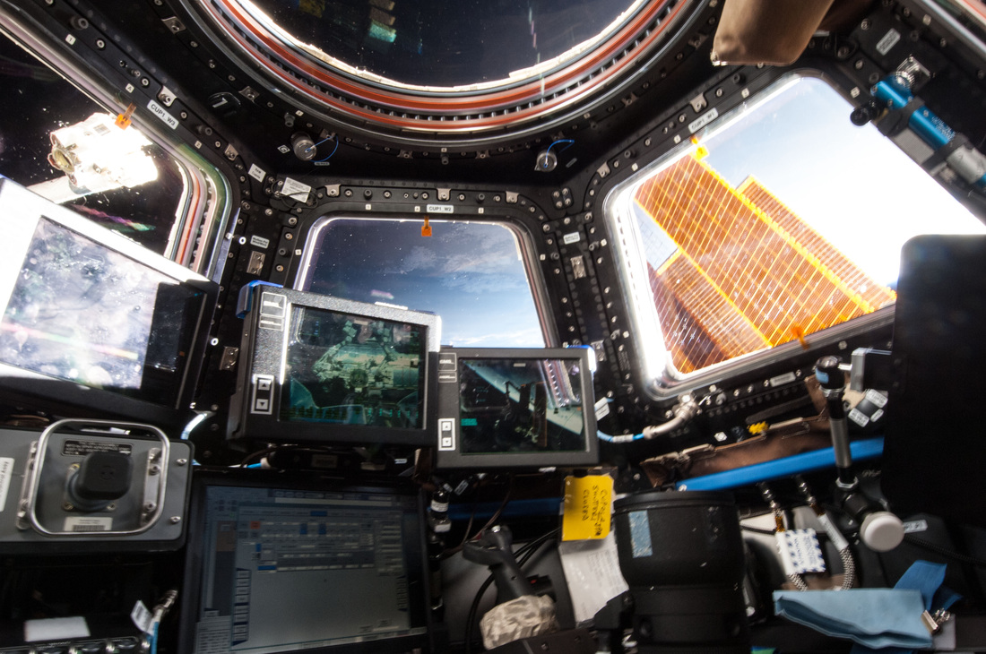 La station de travail dans la Cupola de l'ISS (source NASA)