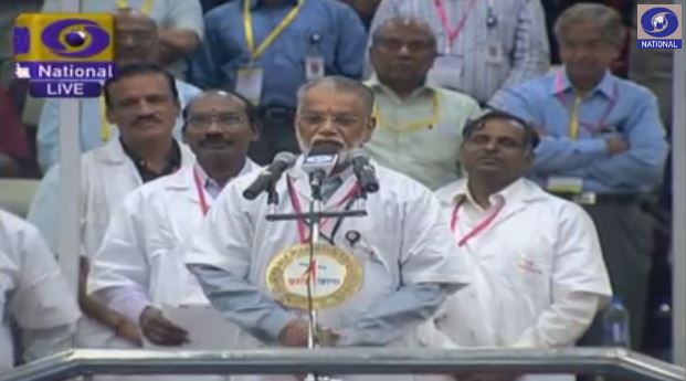 Discours de félicitations du Dr. Radhakrishnan, directeur de l'ISRO (capture écran)