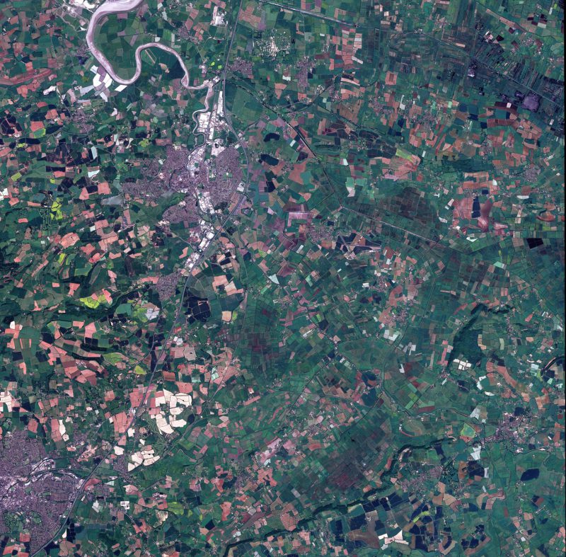 Environs de la ville de Bridgwater, au Royaume-Uni par le satellite d’observation de la Terre SPOT 6 le 8 Juin 2013 (source Airbus Defence and Space )