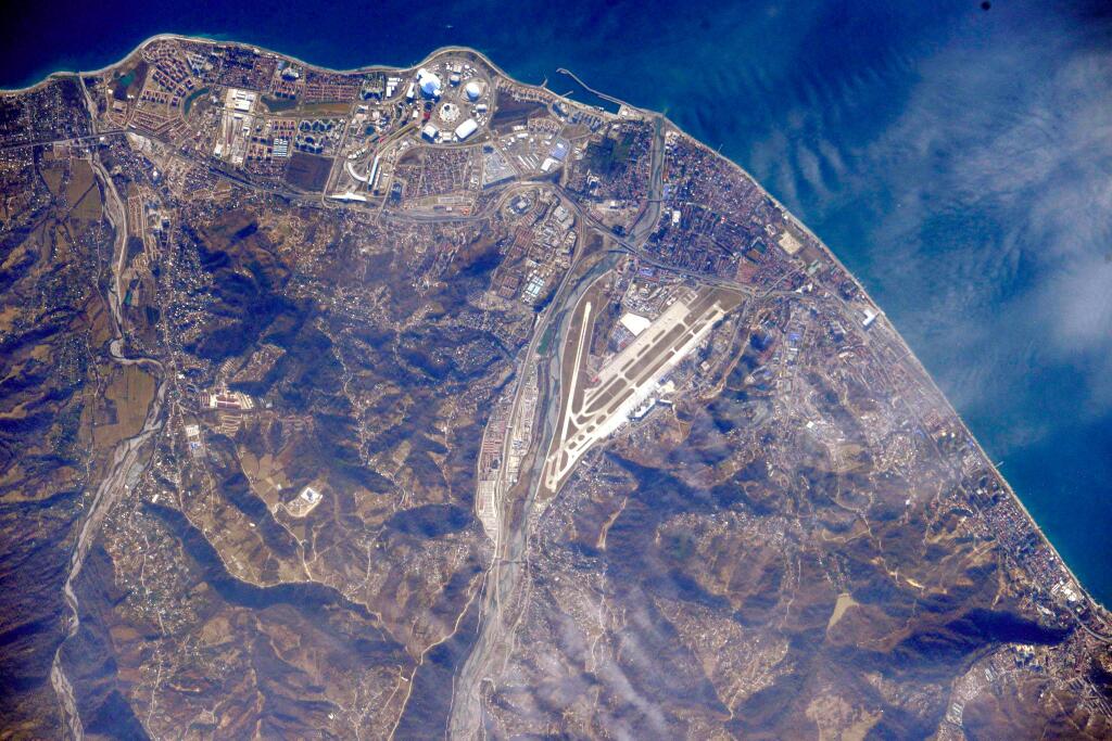 Phot de Sochi prise de l'ISS le 31 janvier 2014 (source @scolarson)