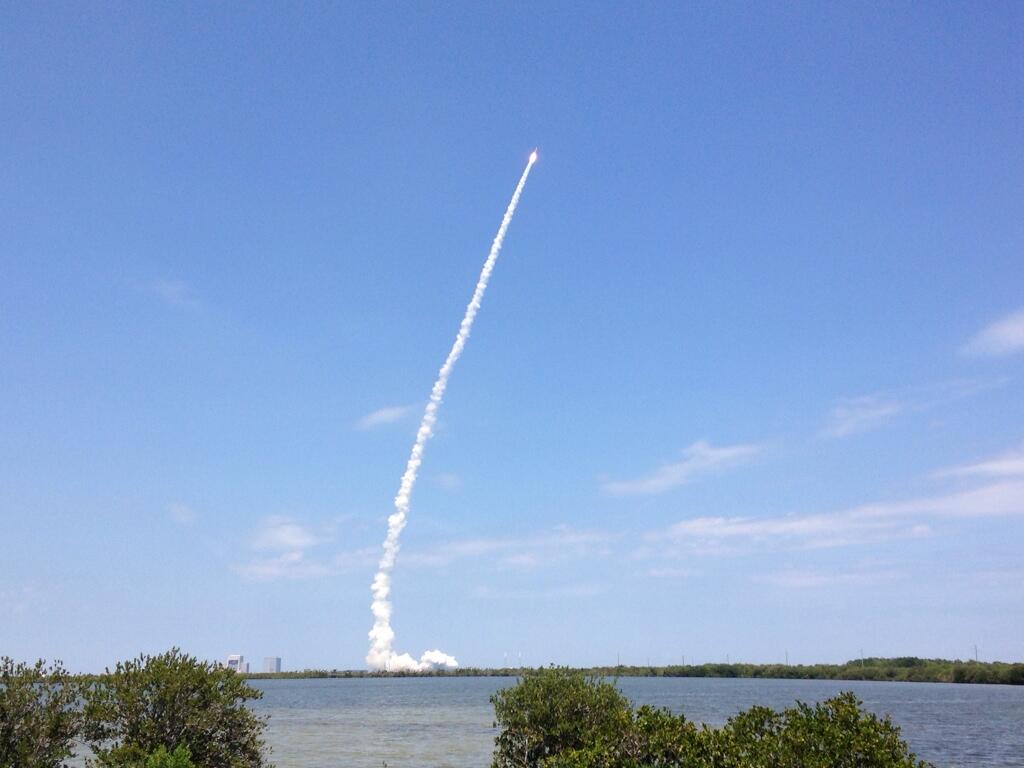 Décollage de la fusée Atlas 5 avec NROL-67 à son bord (photo de @RyInSpace)