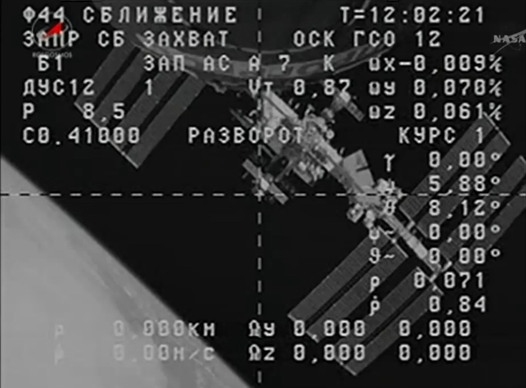 Désarrimage du cargo Progress M21-M (source NASA TV/Roskosmos)