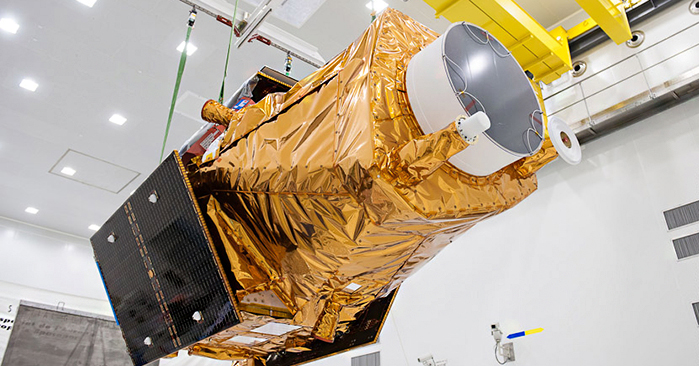 le satellite DZZ-HR en manutention (source CSG)