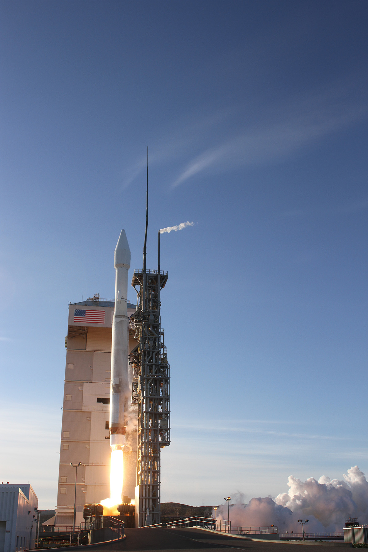 Lancement de DMSP-5D3 F-19 par une Atlas 5 le 3 avril 2014 (source ULA)