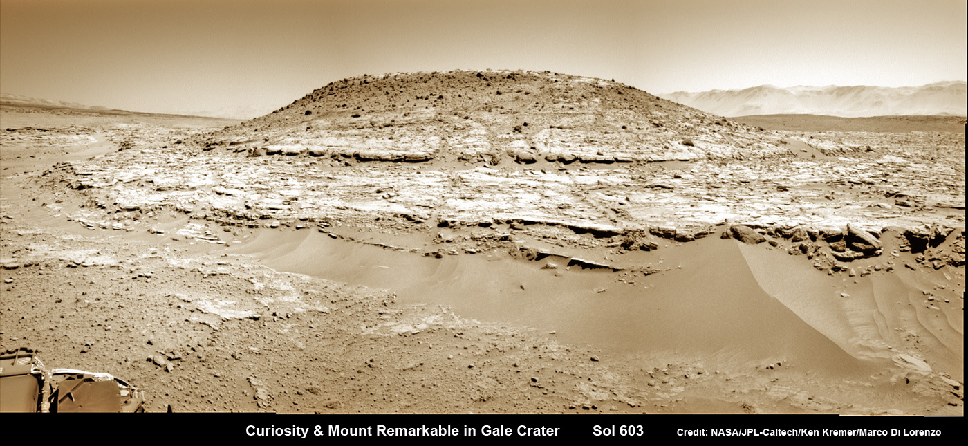 Curiosity sur le Mont Remarquable sur Mars (source NASA)