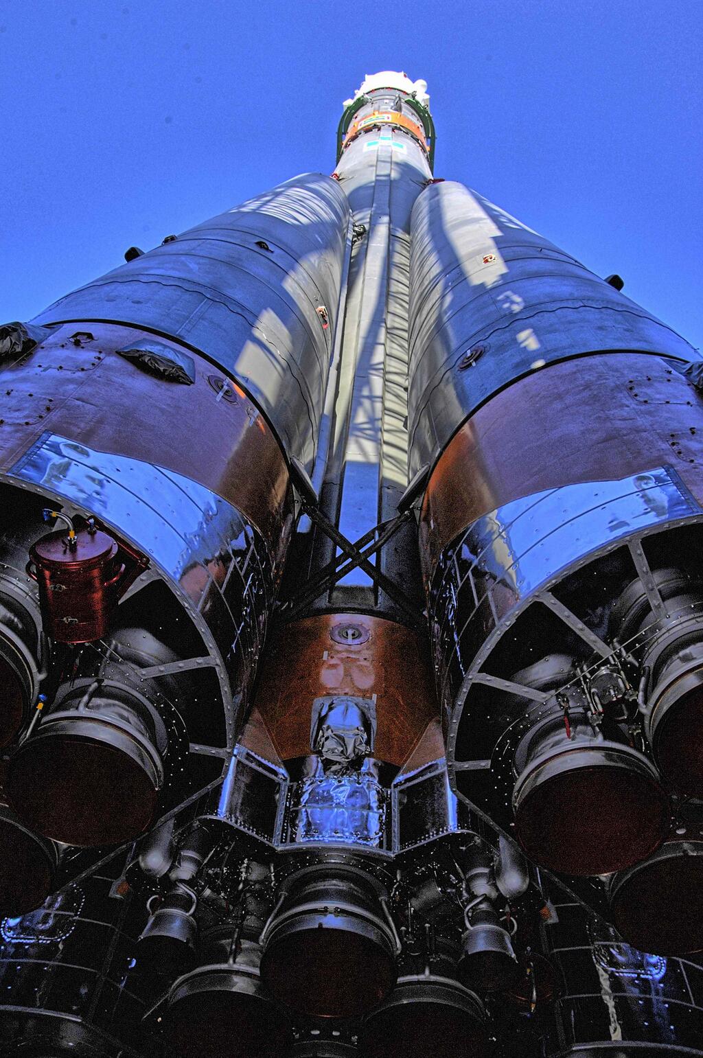 Erection de la Soyouz TMA-13 (source @AstroSamantha)