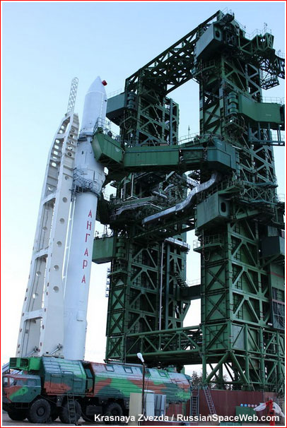 Une fusée Angara sur son pas de tir à Plesetsk. (Crédit : Krasnaya Zvezda)