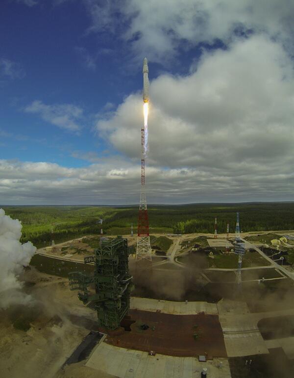 Vol inaugural d'Angara le 8 juillet 2014 (source : ministère de la défense russe)