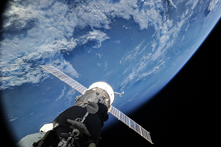 Le Progress M24-M arrimé, vu depuis l'ISS (photo d'Oleg Artemyev)