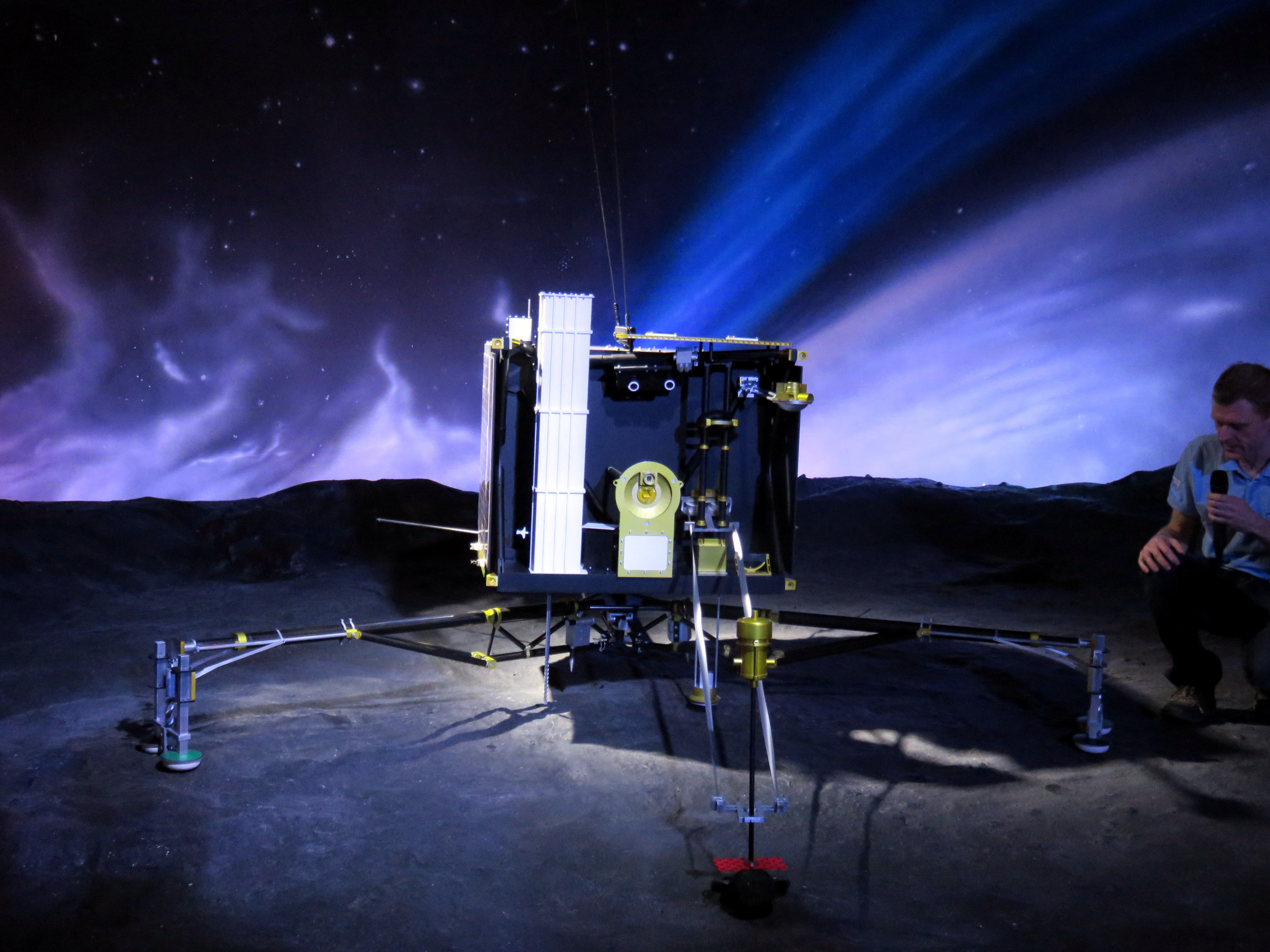 Maquette de Philae à l'échelle 1 à la Cité de l'espace de Toulouse