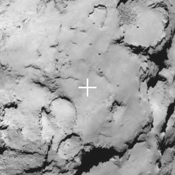 Le site C a été choisi comme site de remplacement pour le lander Philae de Rosetta pendant la réunion de groupe de sélection de site d'atterrissage tenue les 13-14 septembre 2014. L'image a été prise par la caméra du l'étroit-angle de Rosetta d'une distance d'environ 70 kilomètres. La résolution est de 1,5 mètres/pixel.  (Credits: ESA/Rosetta/MPS for OSIRIS Team MPS/UPD/LAM/IAA/SSO/INTA/UPM/DASP/IDA)