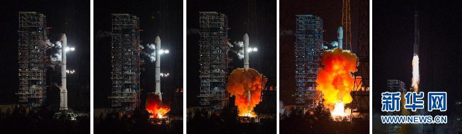 Un engin spatial non habité a été lancé au sommet d'une fusée long March-3C à partir du Centre de lancement de satellites de Xichang dans la province du Sichuan au sud-ouest de la Chine, le 24 octobre 2014 (Xinhua / Jiang Hongjing)