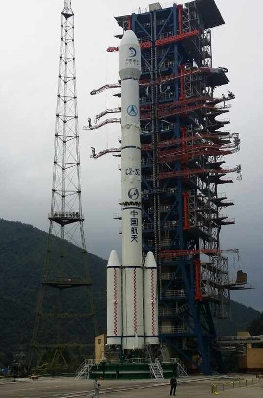 La fusée Long March 3C en préparation (Source : 9ifly.cn Forum)