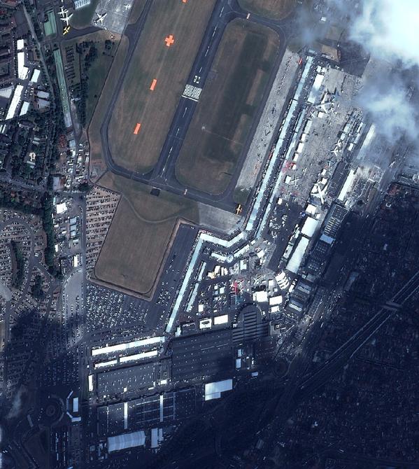 Le salon du Bourget 2015 depuis l'espace par les satellites Pleiades (Credit :Airbus Defence and Space)