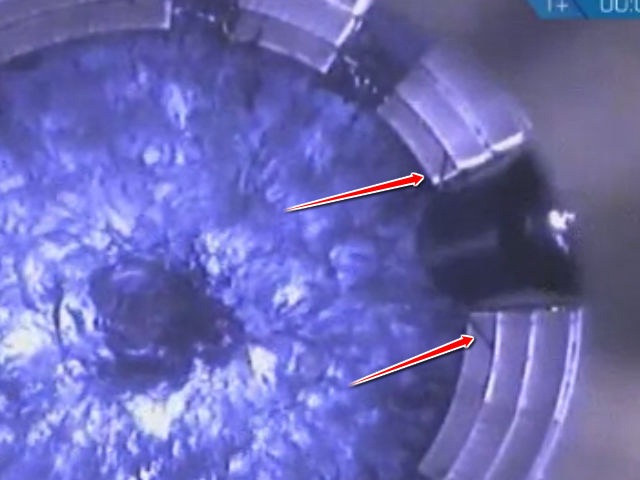 Information à confirmer : l'emplacement de 2 bielles similaires à celle défaillante pour l'accident du 28 juin 2015 de la Falcon 9 / CRS-7 (photo via