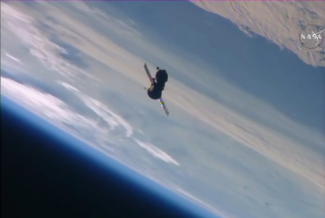 Départ du cargo Progress 58 ou M-26M  de l'ISS le 14 août 2015 (source NASA TV)