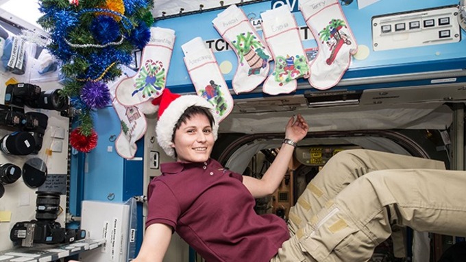 Samantha Cristoforetti à Noël 2014 dans l'ISS (credit NASA)
