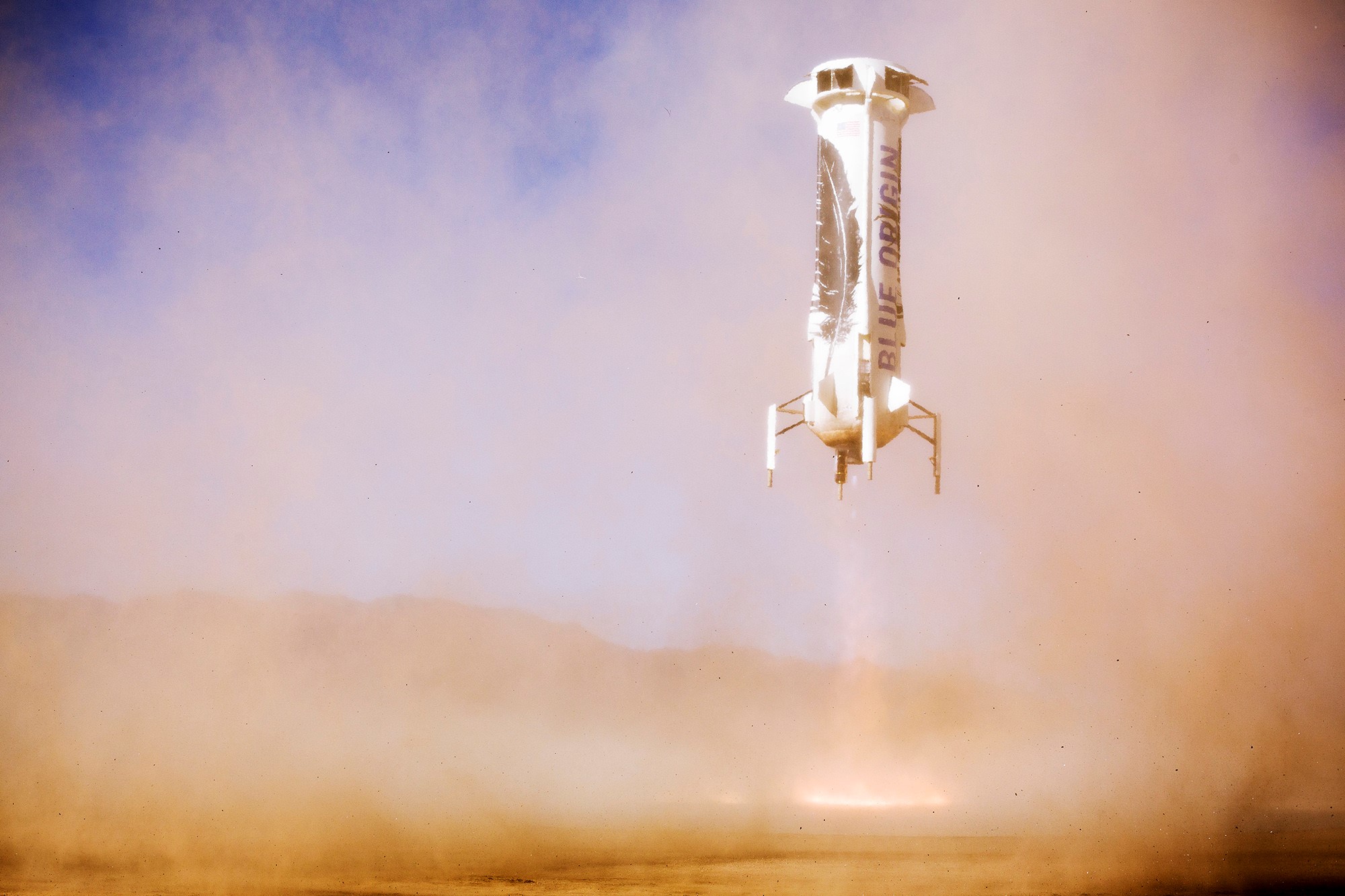 2e atterrissage réussi du lanceur New Shepard de Blue Origin le 22/01/16 (credit Blue Origin)