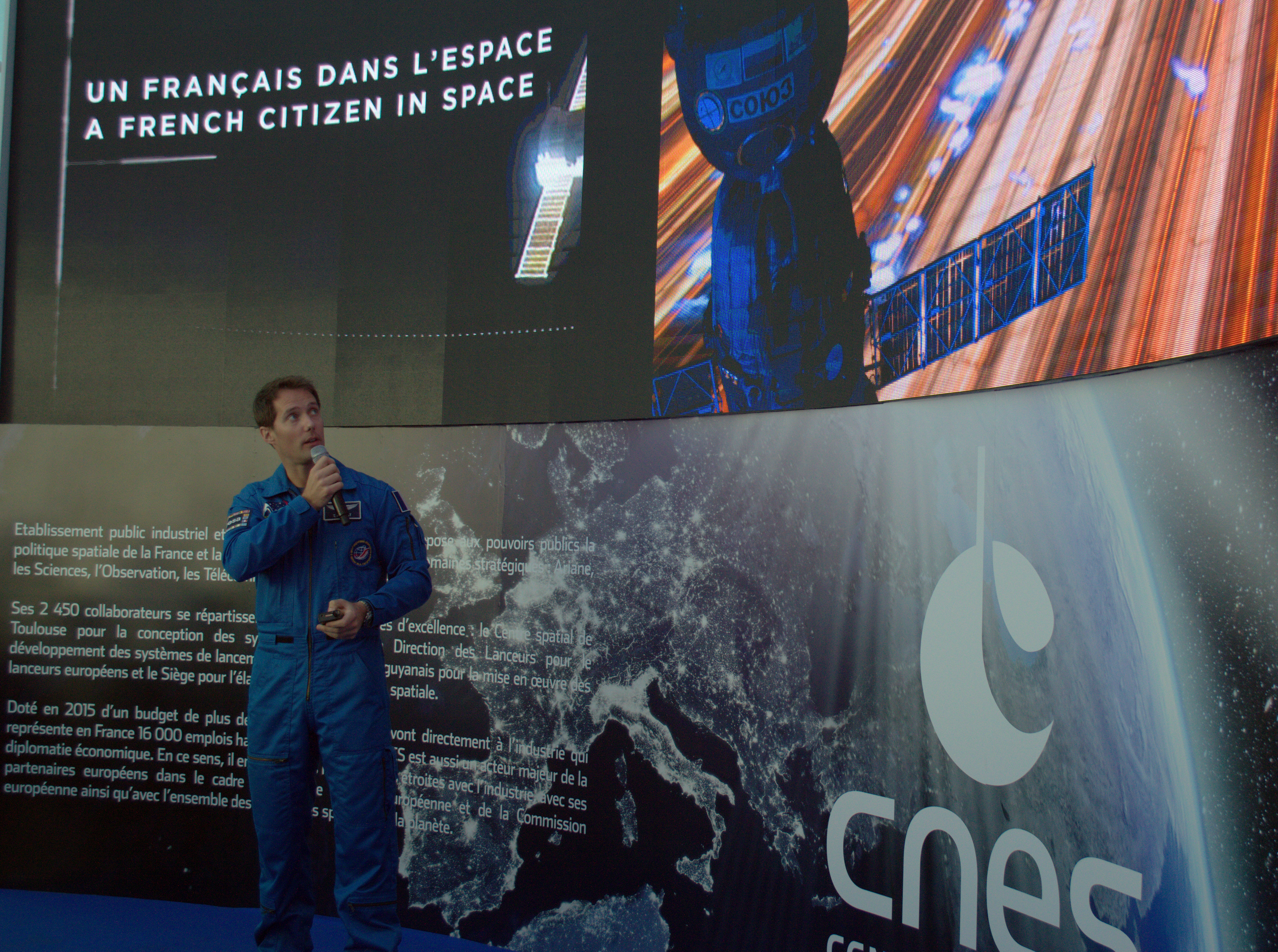 Thomas Pesquet au salon du Bourget en juin 2015 (photo FD)