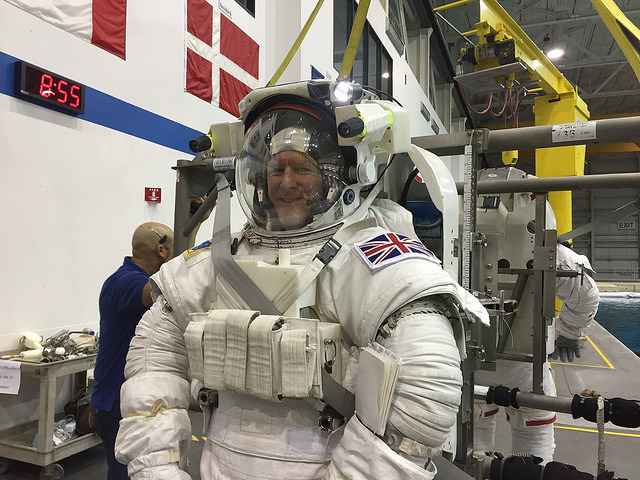 Tim Peake lors d'un entrainement à la sortie dans l'espace à la NASA (Credit NASA / ESA)