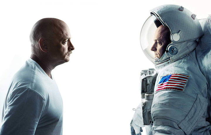 Scott Kelly (à droite) et son jumeau Mark Kelly participent à une série d'études appelées "Twin Study" (Crédits: NASA)