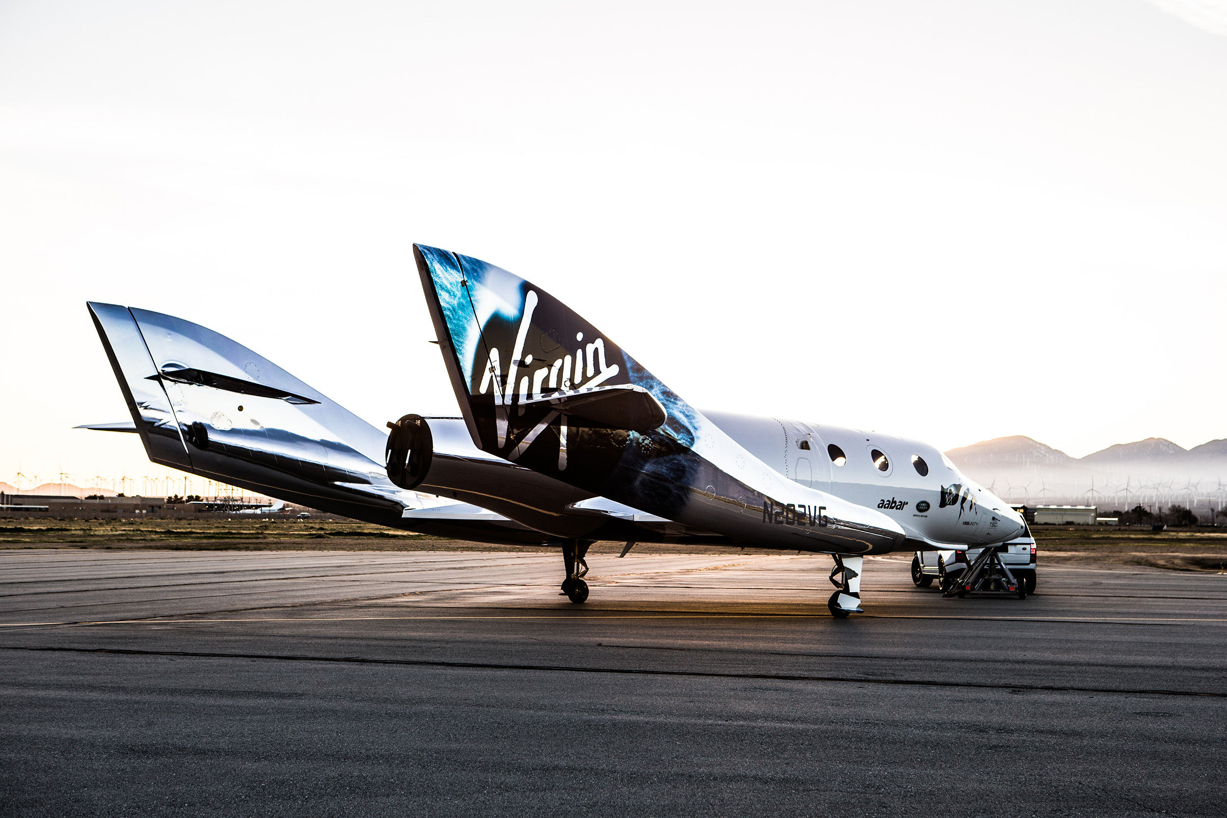 Le SpaceShipTwo " VSS Unity" dévoilé le 19/02/2016 par Virgin Galactic (Photo Credit: Jack Brockway/Virgin Galactic)