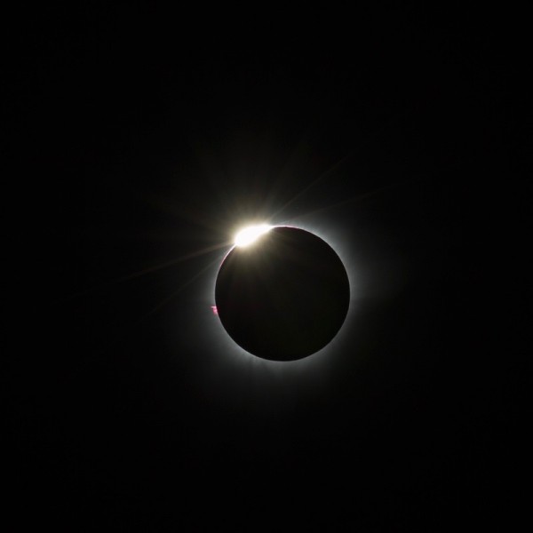 L'éclipse totale du Soleil du 9 mars 2016 depuis Palu en Indonésie (Credit : Justin Ng)