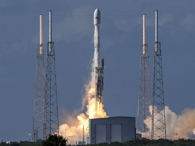 Lancement de Thaicom 8 par une Falcon 9 le 27/05/2016 (Credit Craig Bailey / Florida Today)