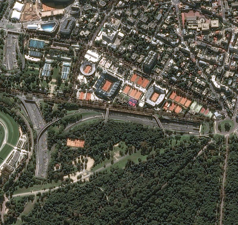 Roland-Garros à Paris photographié par le satellite Pléiades le 25/09/2016 (Crédits: CNES 2015, Distribution Airbus DS)
