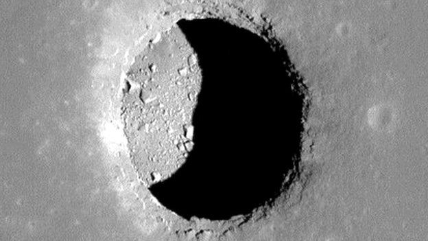 Tunnel de lave sur la Lune (Crédit : NASA)