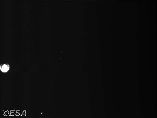 Image de la séparation de l’atterrisseur Beagle 2 par la caméra VMC de Mars Express le 25/12/2003 (credits ESA)