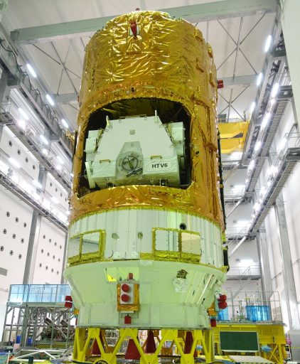 Le cargo HTV 6 avant son décollage. Au centre, la partie non pressurisée "EP" (credit JAXA)